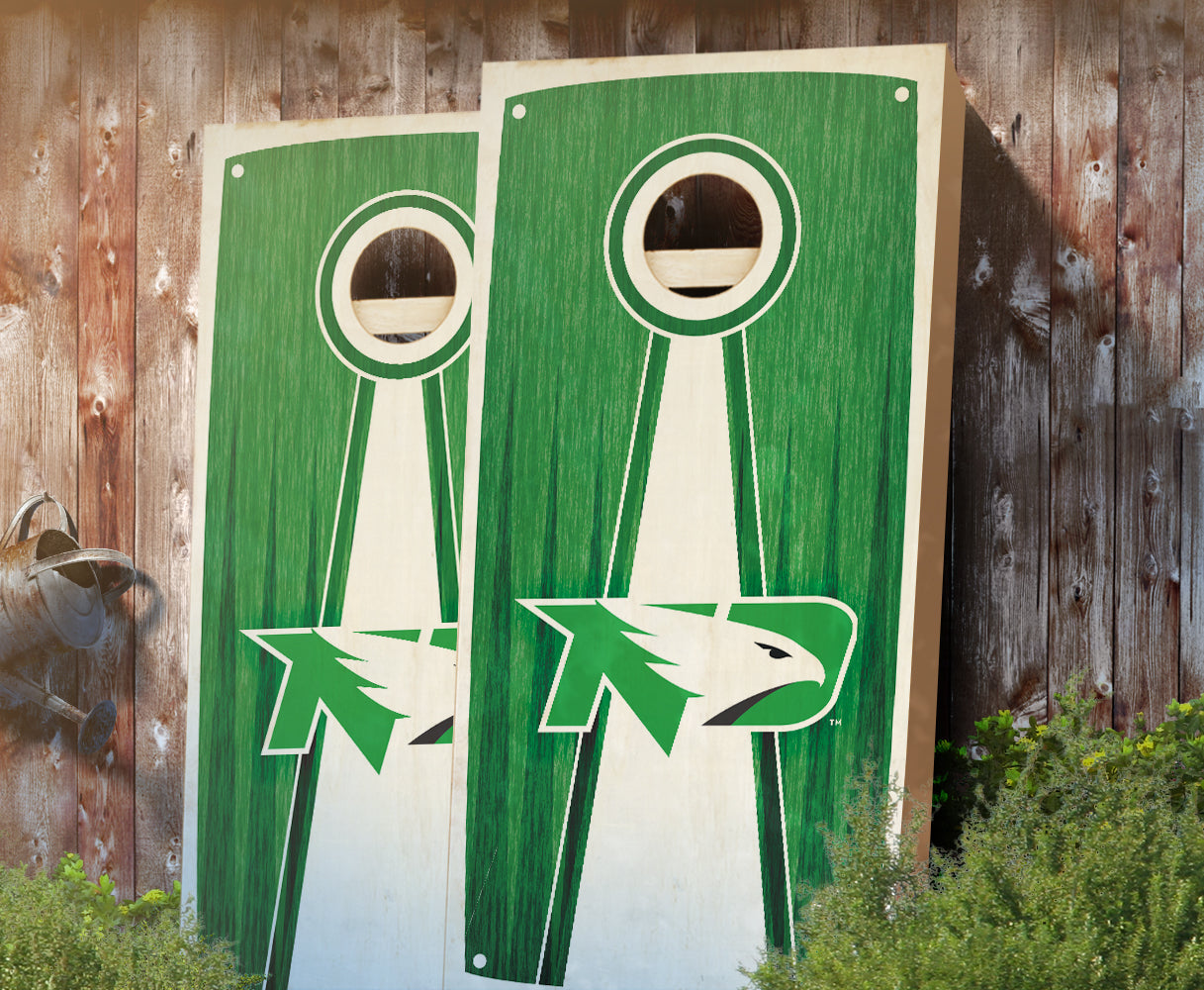 509-northdakota-pyramid-stain-cornhole-set
